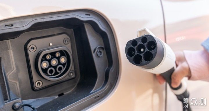 Przetestowanie napięcia prądu stałego 30V-4000V Sprzęt do badania pasów drutowych 30kg