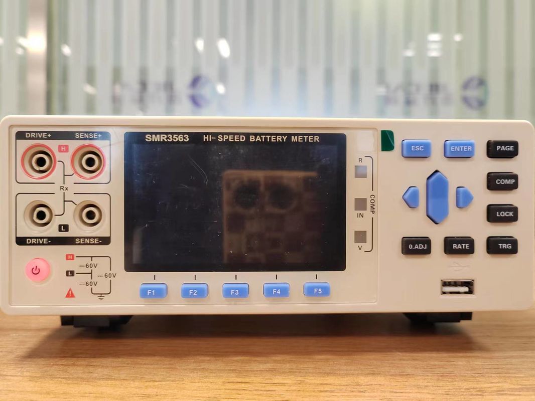 Siedem biegów pełny zakres automatyczny wewnętrzny tester oporu baterii 100V AC-256V AC 50HZ/60HZ